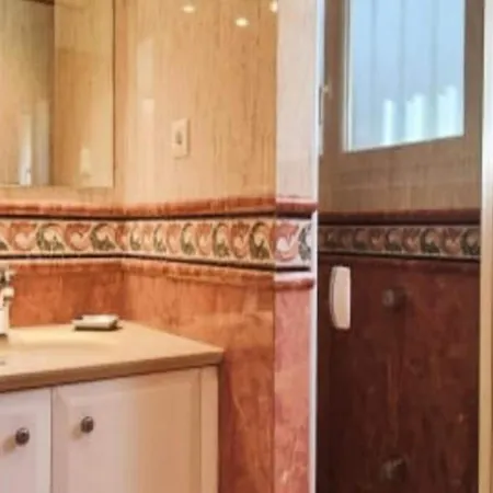 & For 8 People Apartment
